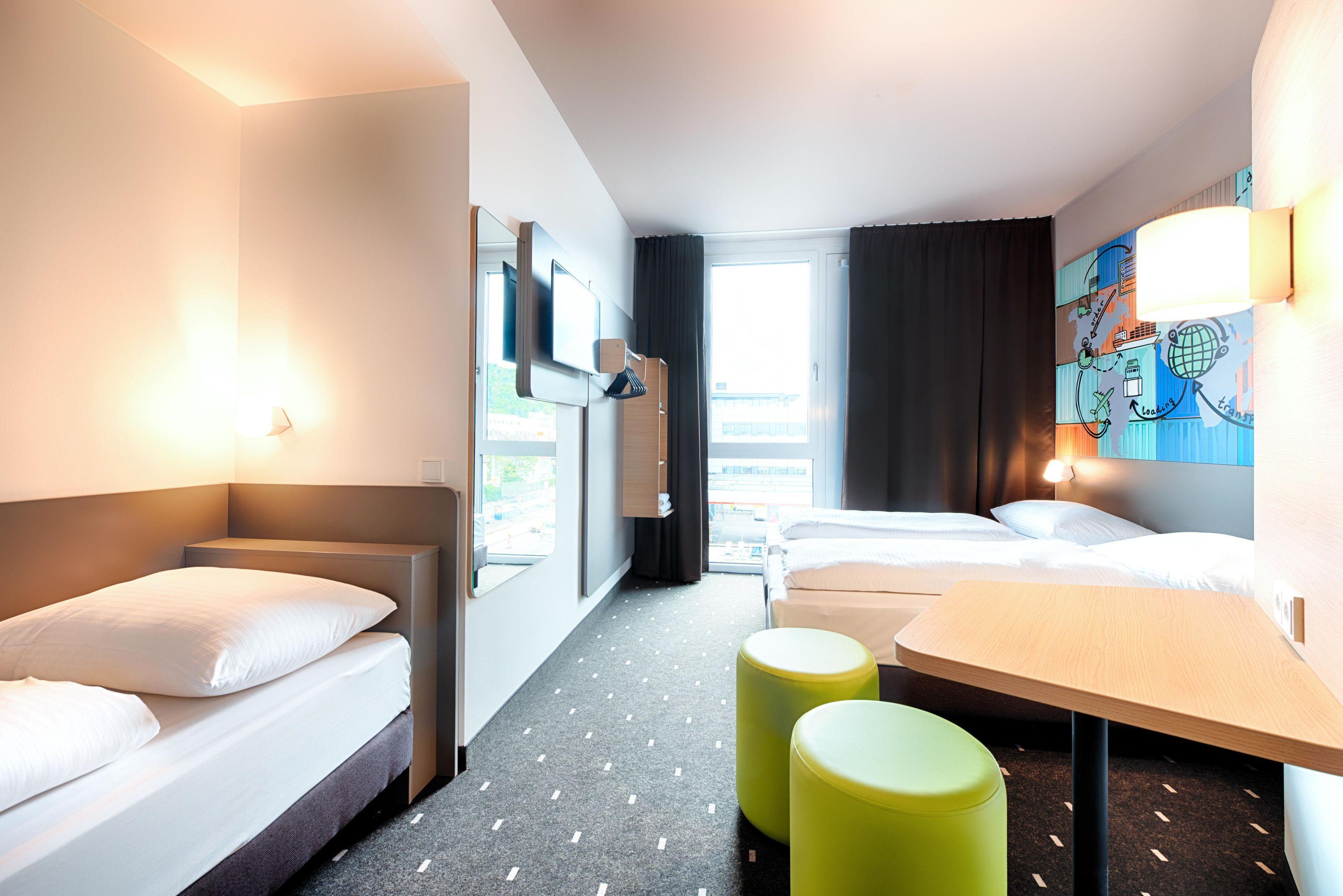 B&B Hotel Stuttgart-Neckarhafen Exterior photo