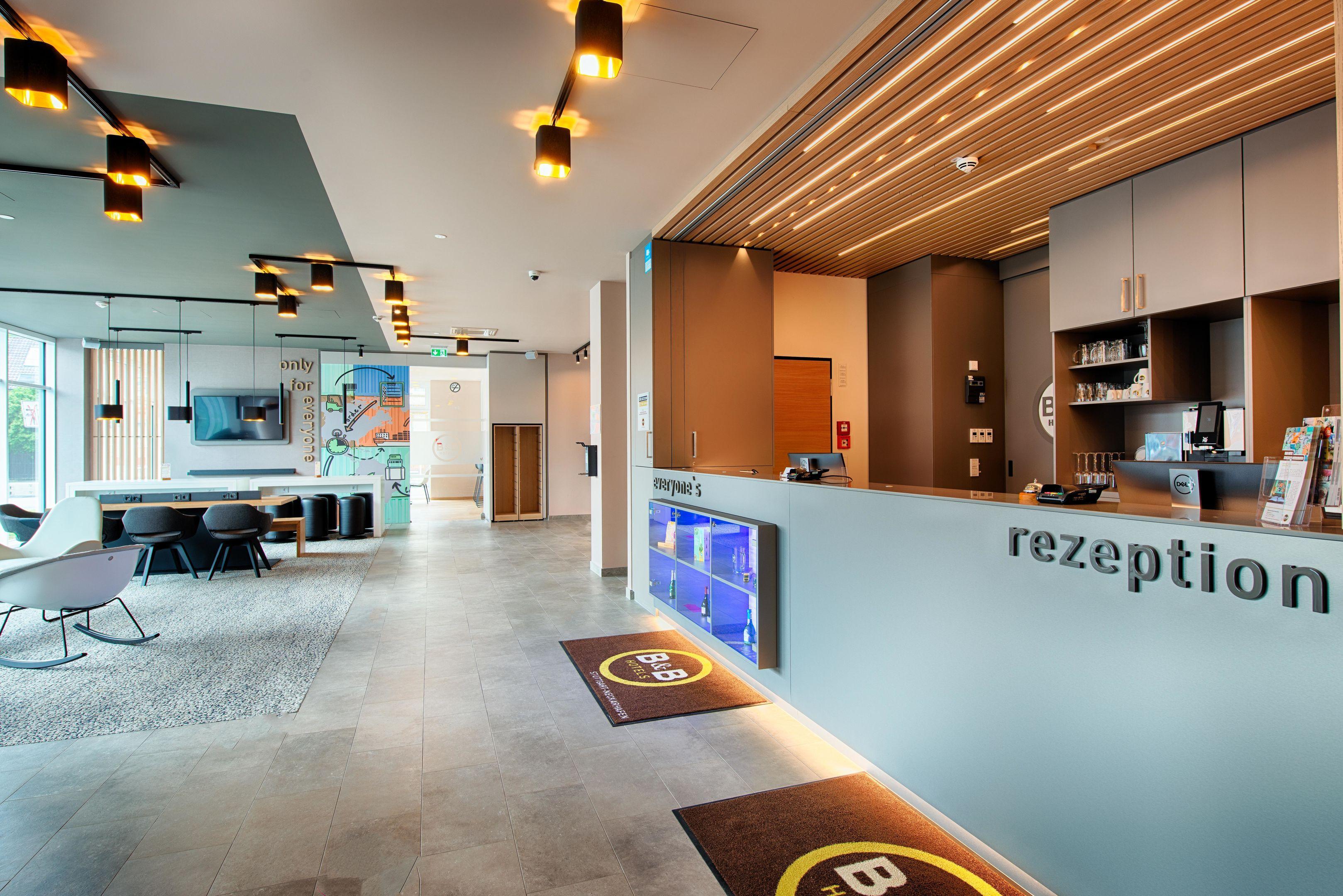 B&B Hotel Stuttgart-Neckarhafen Exterior photo