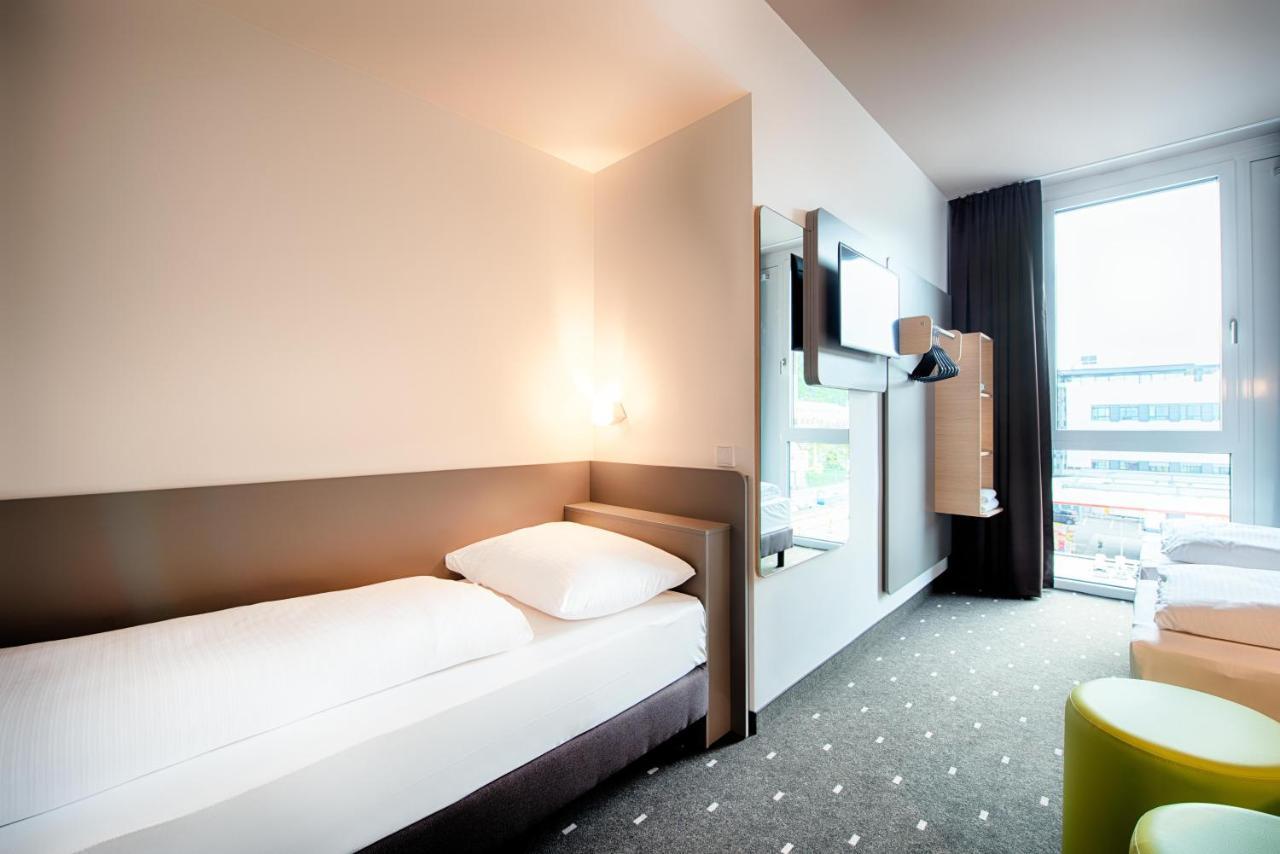 B&B Hotel Stuttgart-Neckarhafen Exterior photo