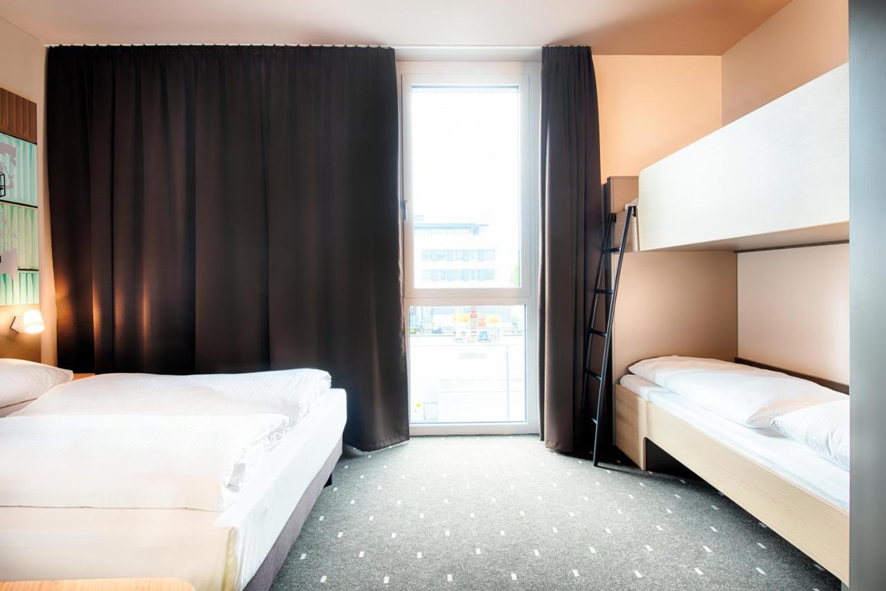 B&B Hotel Stuttgart-Neckarhafen Exterior photo